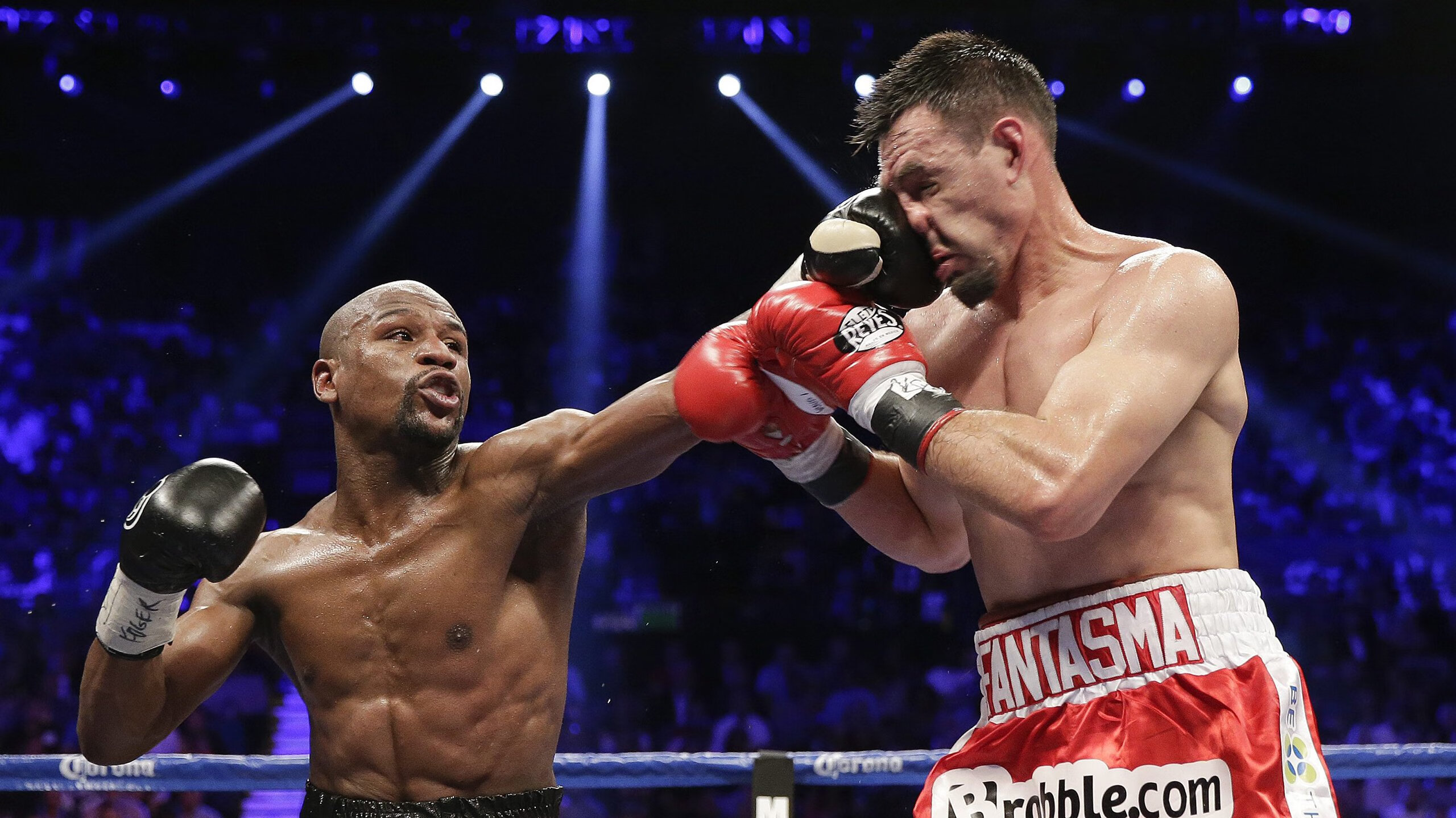 《王者荣耀》“超级战队”激烈争夺冠军!荣耀之巅,谁将问鼎?